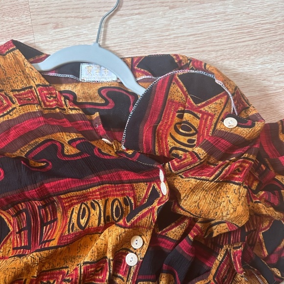 Colorful Button-Up Cardigan Made in Hong Kong Size Large With Shoulder Pads - Picture 6 of 6